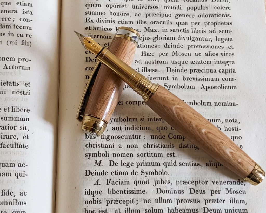 343 High End Oak Fountain Pen