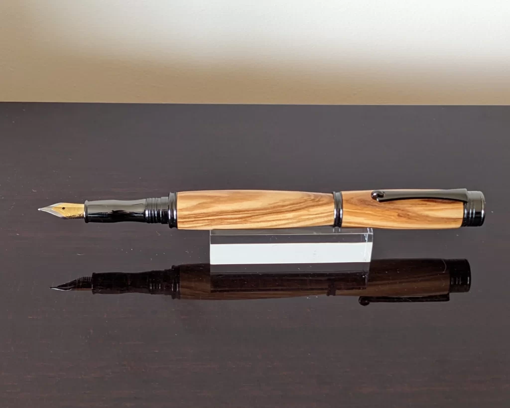 467 Olive Fountain Pen with Gun Metal Fittings