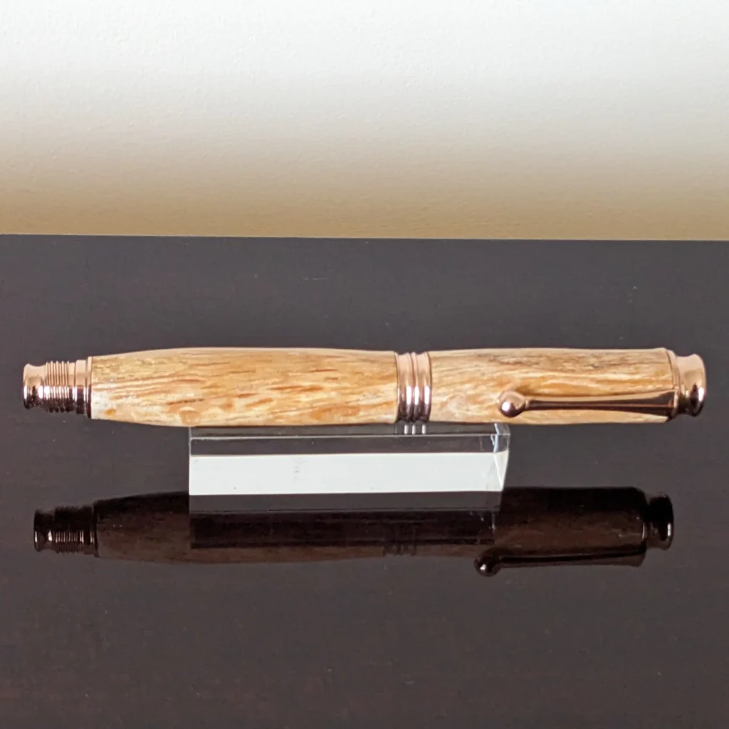 527 Oak Fountain Pen with Rose Gold Fittings