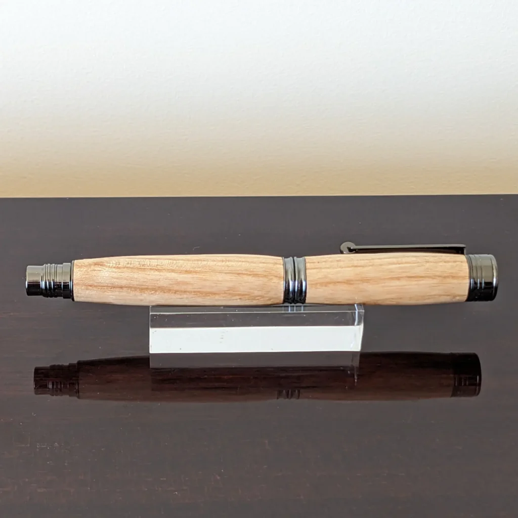 538 Ash Fountain Pen with Gun Metal Fittings