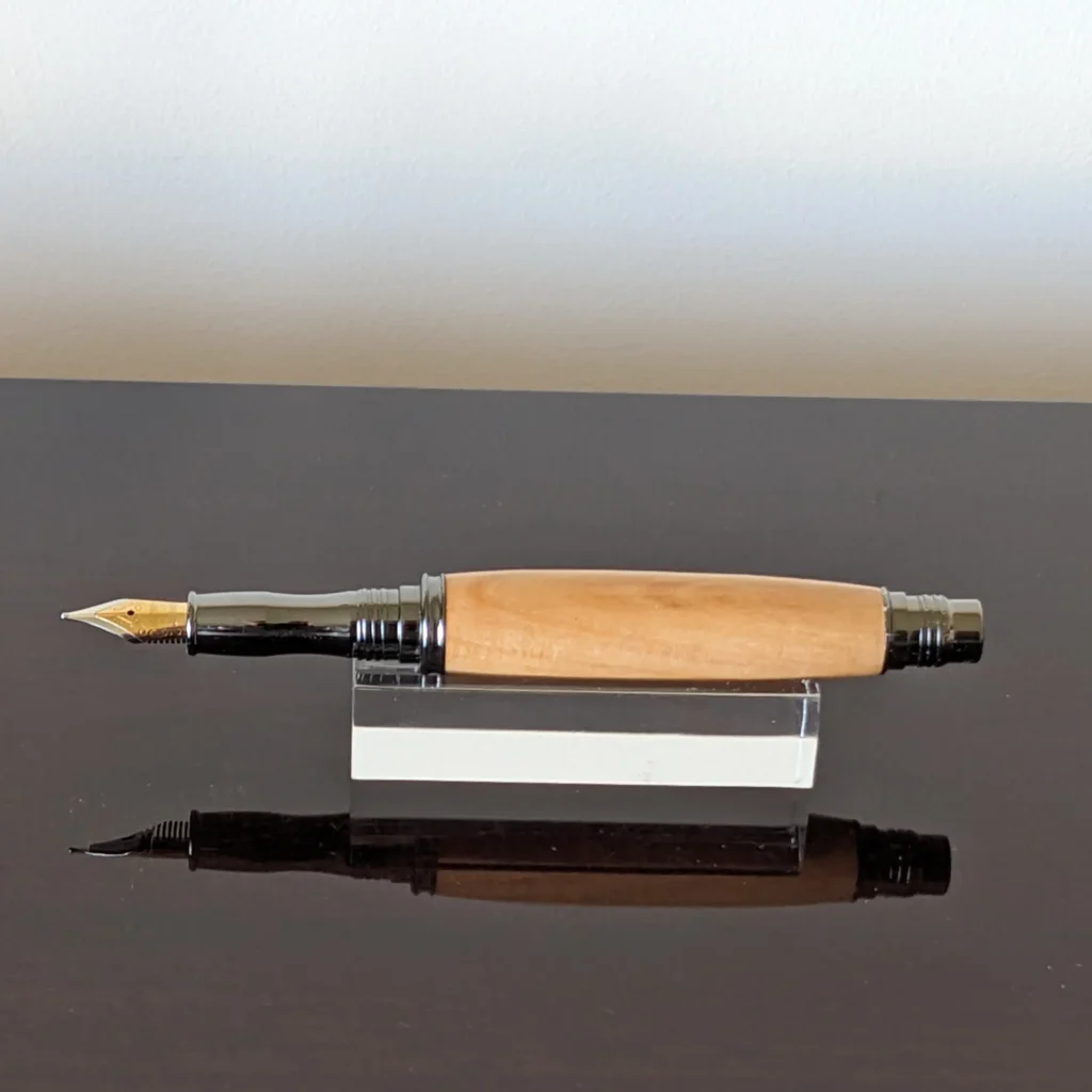 565 Medlar Fountain Pen with Gun Metal Fittings