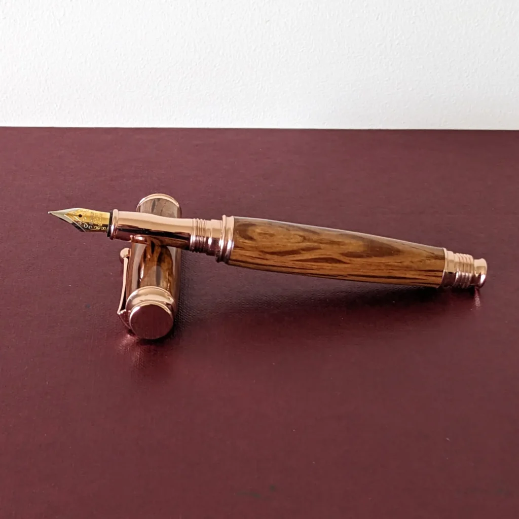 584 Holm Oak Fountain Pen - Rose Gold Fittings