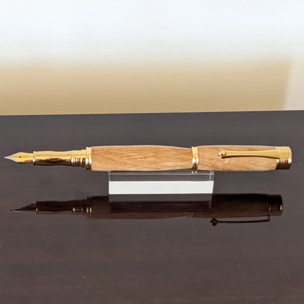 591 Oak Fountain Pen with Gold Plated Fittings