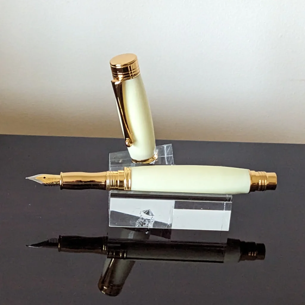 662 Ivory Coloured Resin Fountain Pen with Gold Plated Fittings