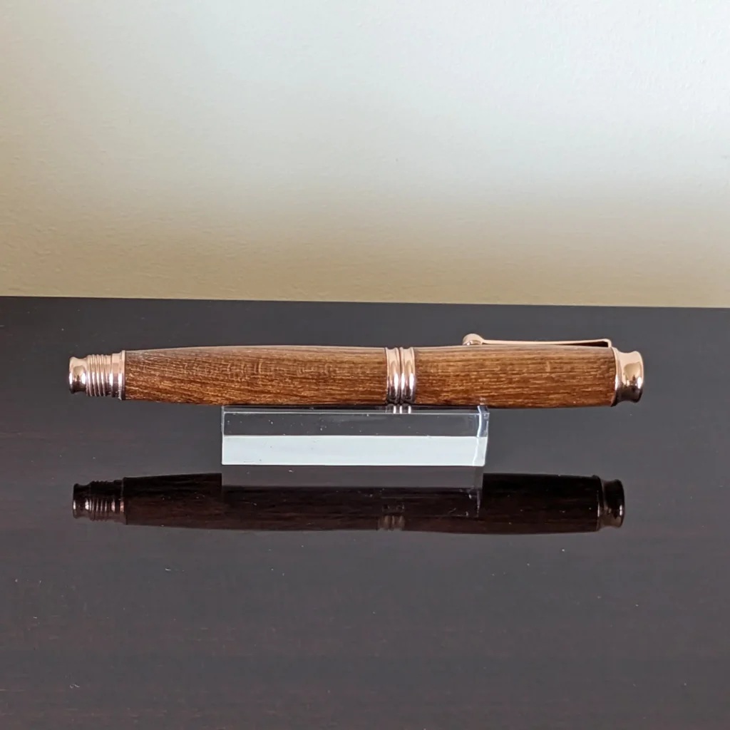 669 Enju Fountain Pen with Rose Gold Fittings