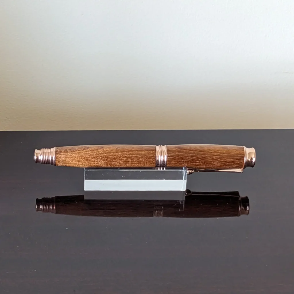 669 Enju Fountain Pen with Rose Gold Fittings
