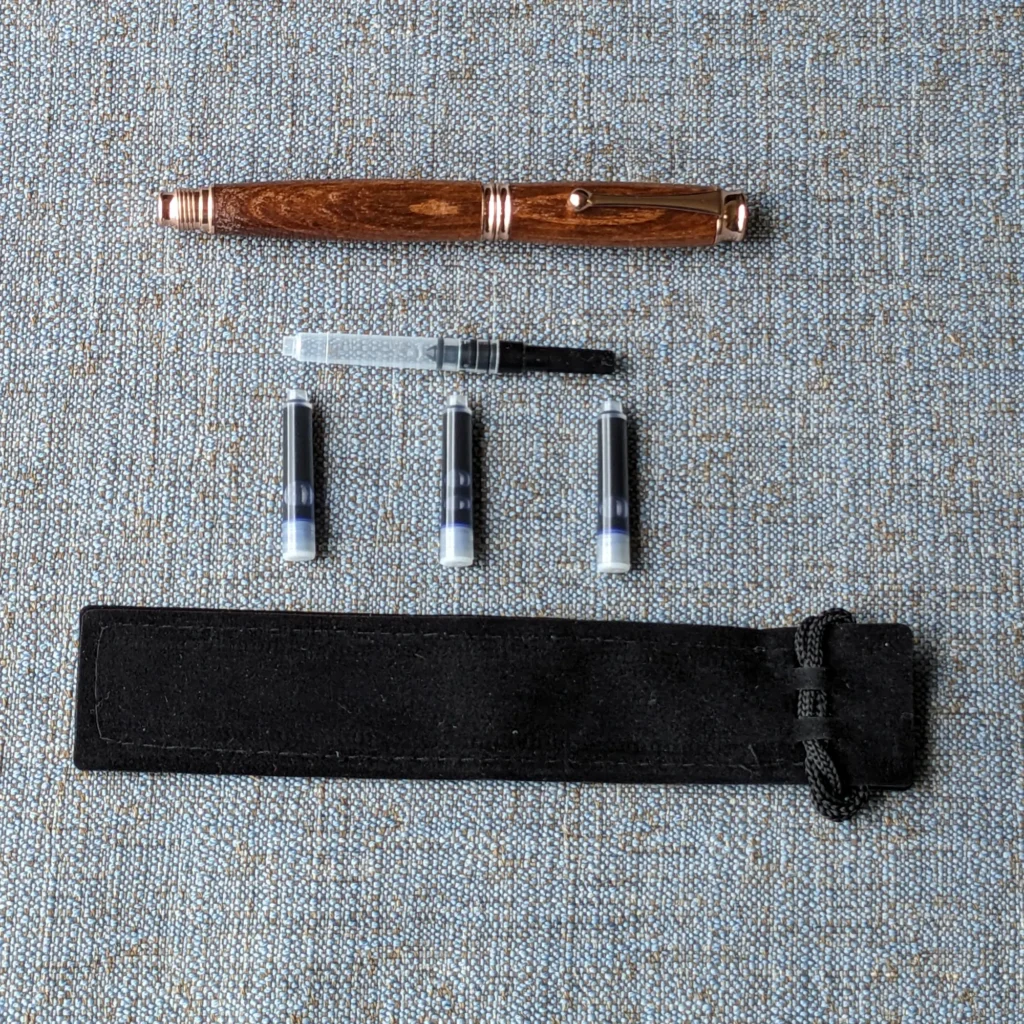 669 Enju Fountain Pen with Rose Gold Fittings
