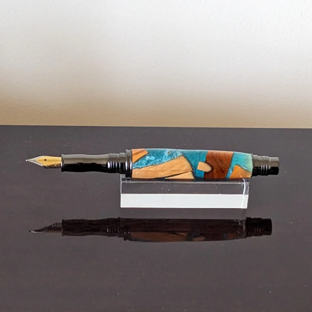 699 Driftwood Fountain Pen with Gun Metal Plated Fittings