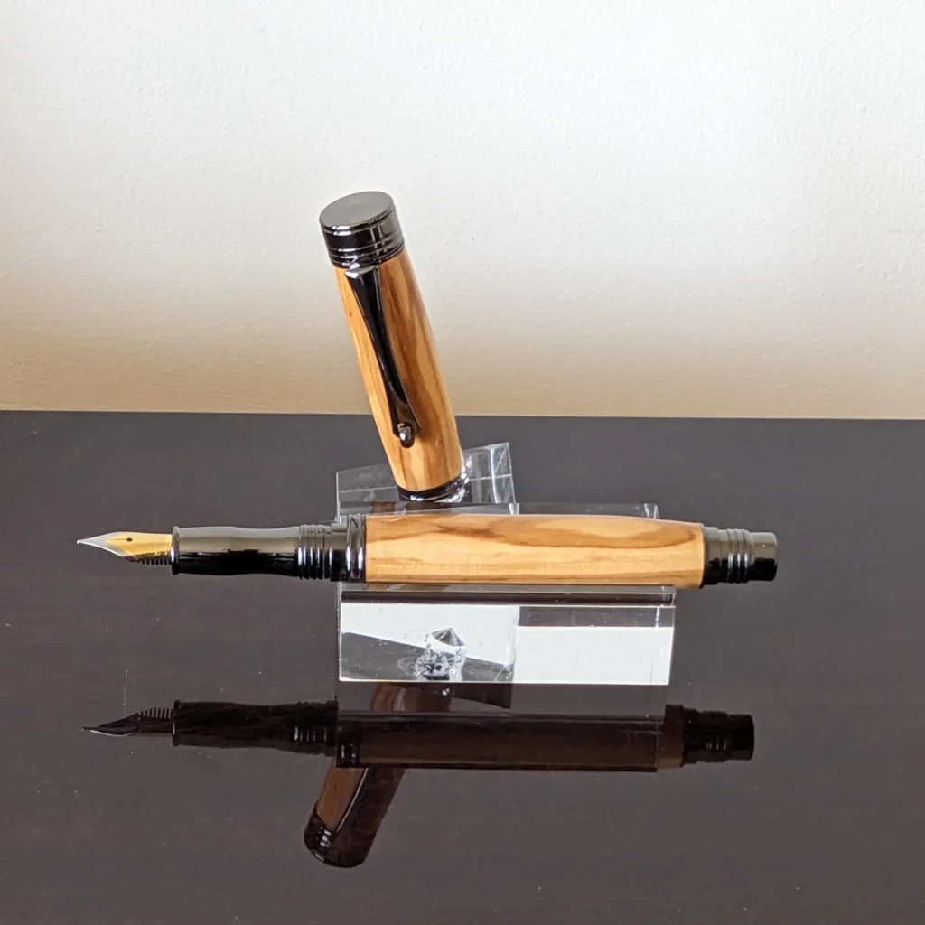 711 Olive Fountain Pen with Gun Metal Fittings