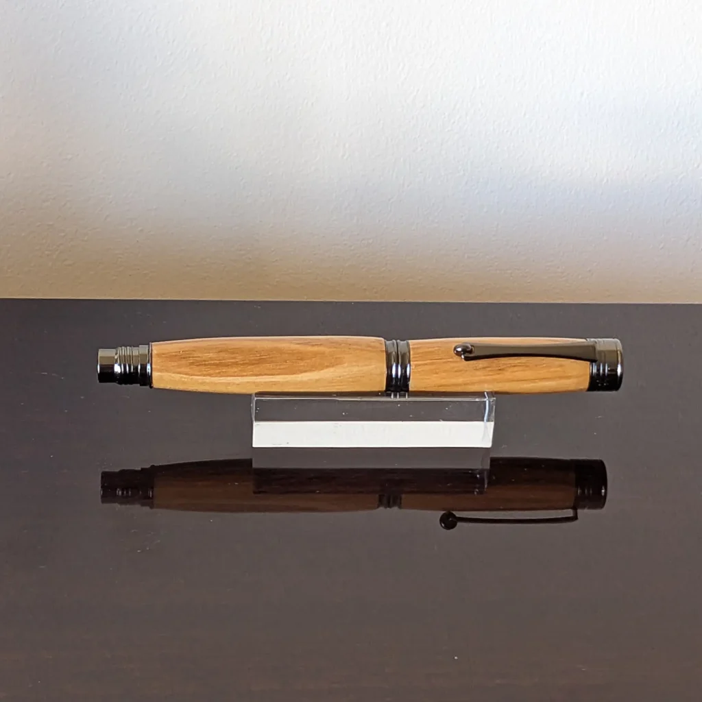 Olive Fountain Pen with Gun Metal Fittings (781)