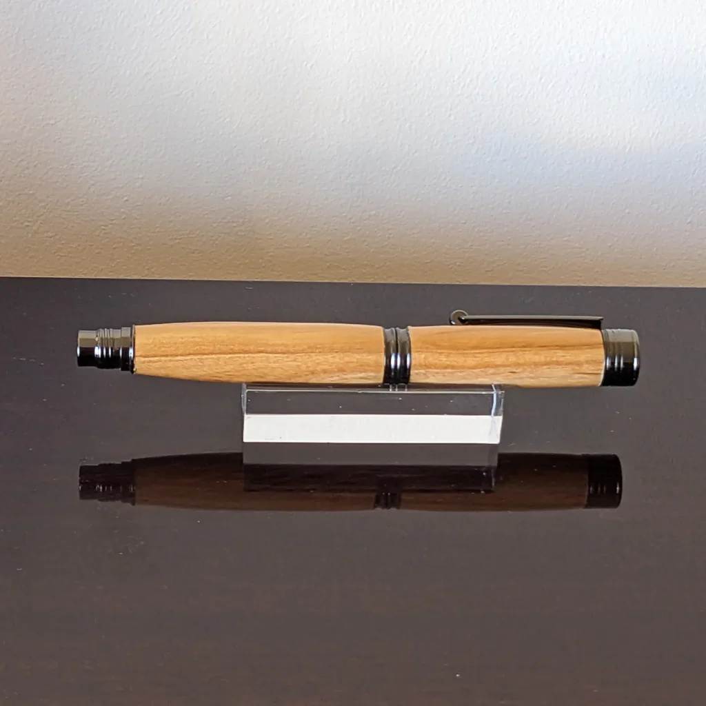 Olive Fountain Pen with Gun Metal Fittings (781)