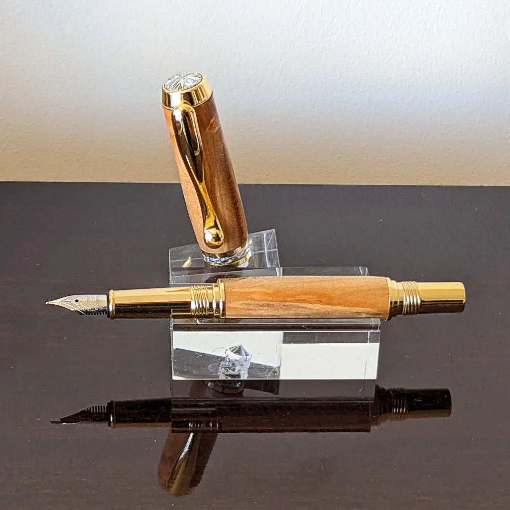 Maple Fountain Pen with Gold Plated Fittings (801)