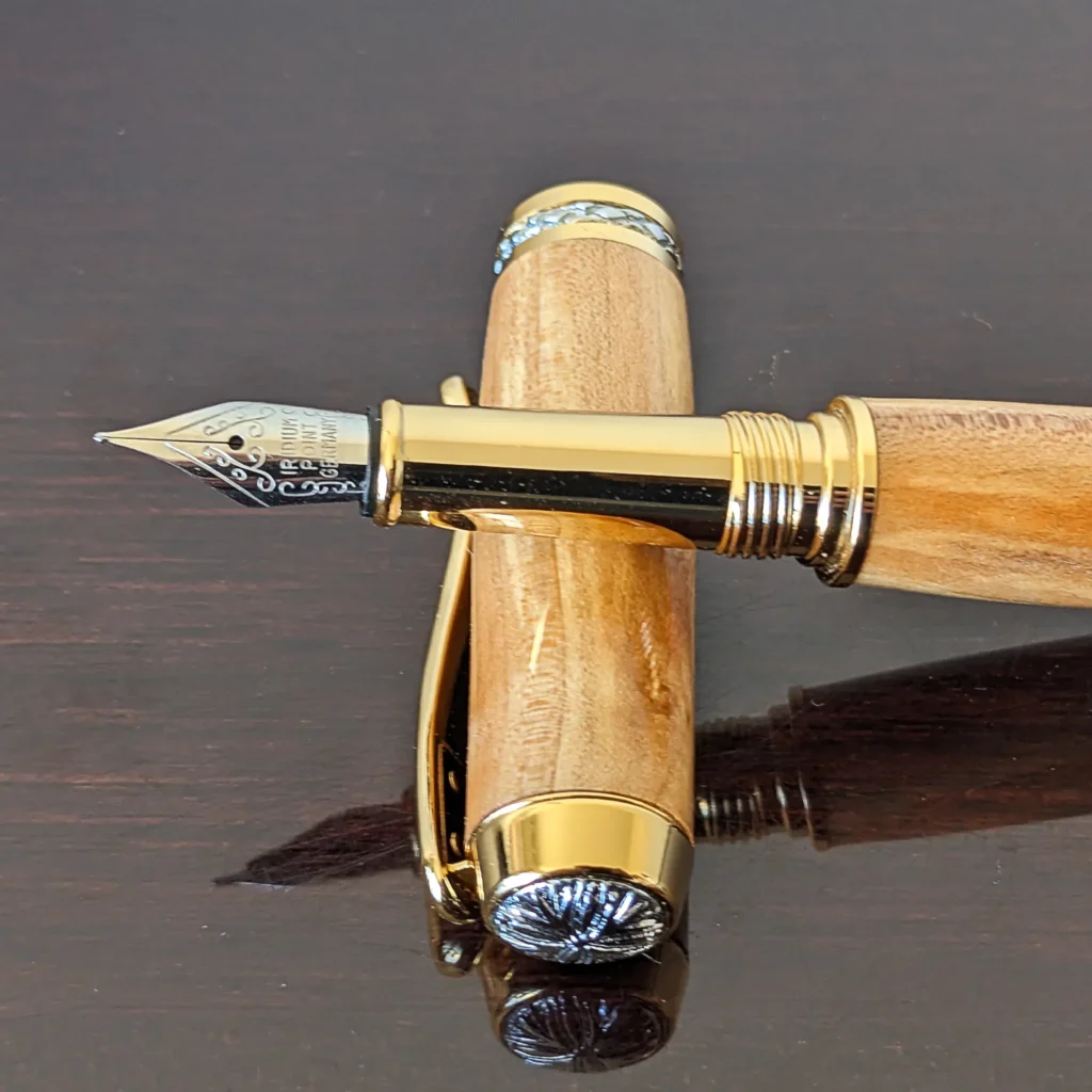 Maple Fountain Pen with Gold Plated Fittings (801)