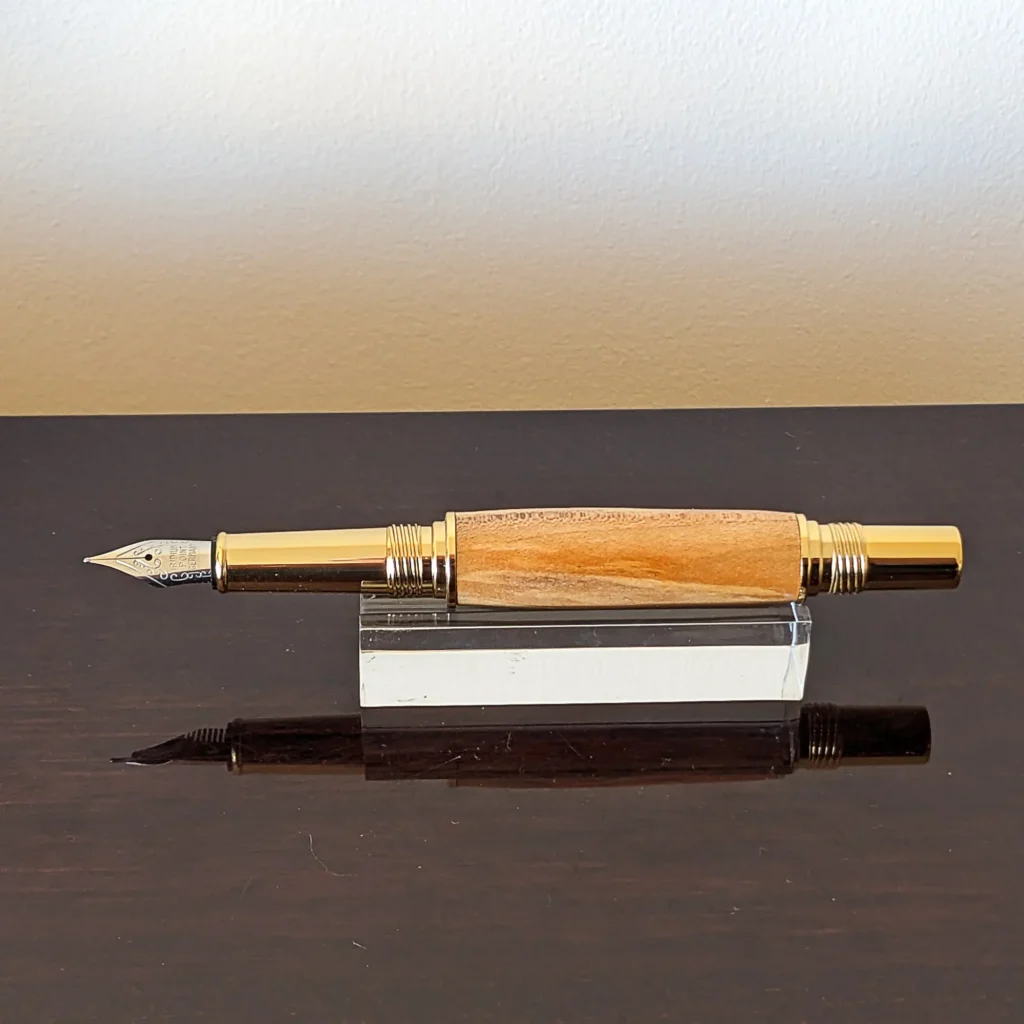 Maple Fountain Pen with Gold Plated Fittings (801)