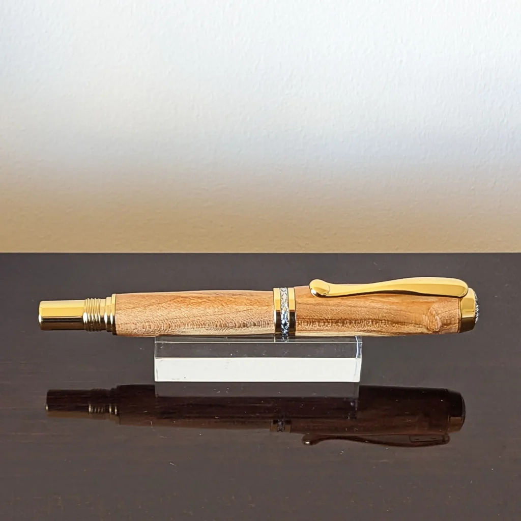 Maple Fountain Pen with Gold Plated Fittings (801)