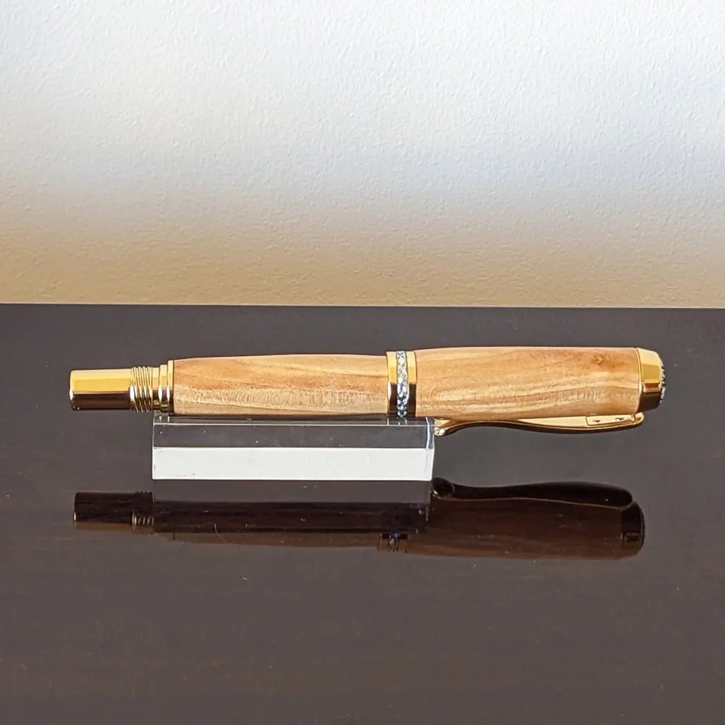 Maple Fountain Pen with Gold Plated Fittings (801)