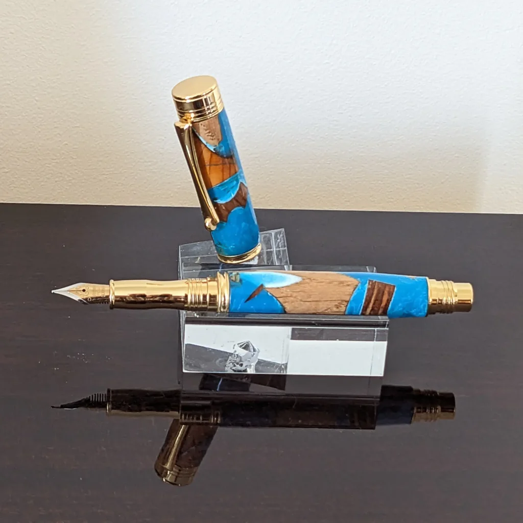 Driftwood Fountain Pen with Gold Plated Fittings (813)