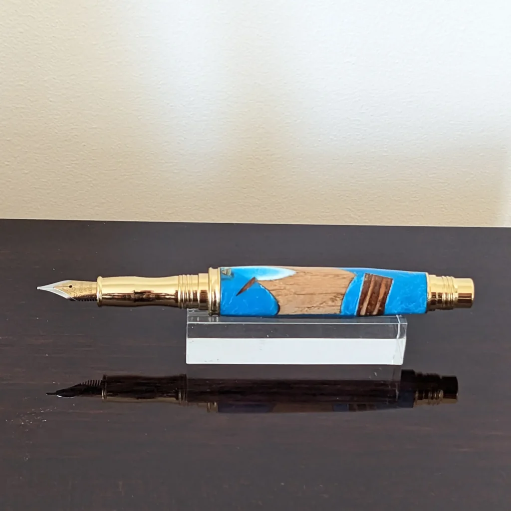 Driftwood Fountain Pen with Gold Plated Fittings (813)
