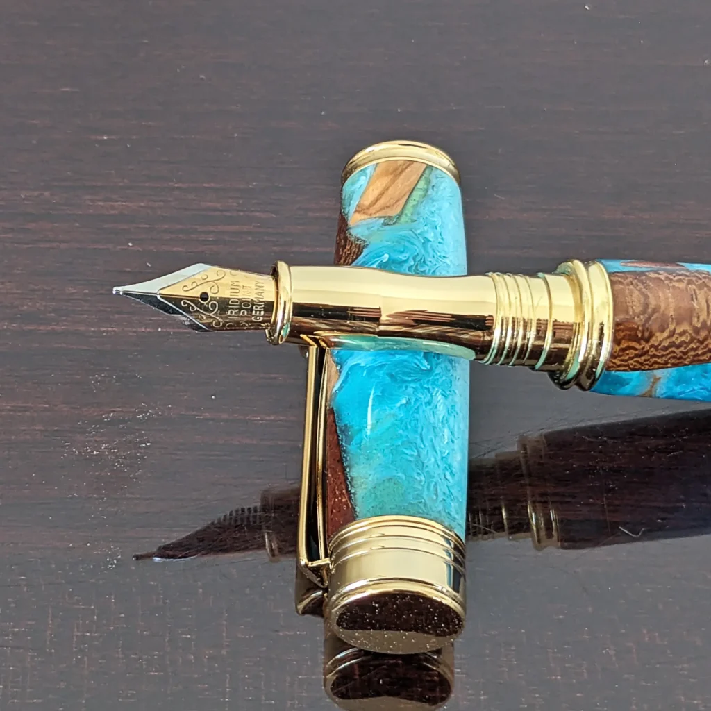 Driftwood Fountain Pen with Gold Plated Fittings (814)