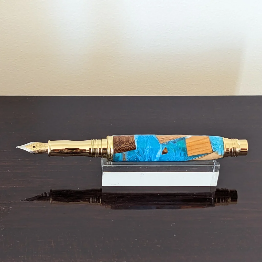 Driftwood Fountain Pen with Gold Plated Fittings (814)