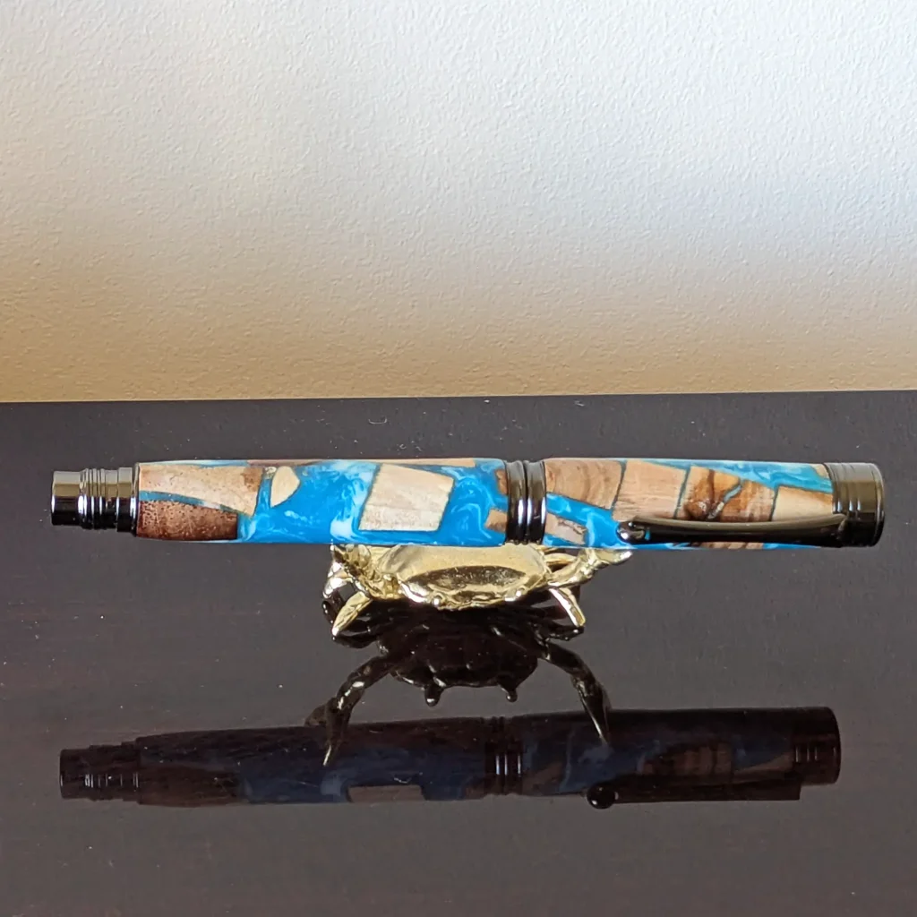 Driftwood Fountain Pen with Gun Metal Fittings (844)