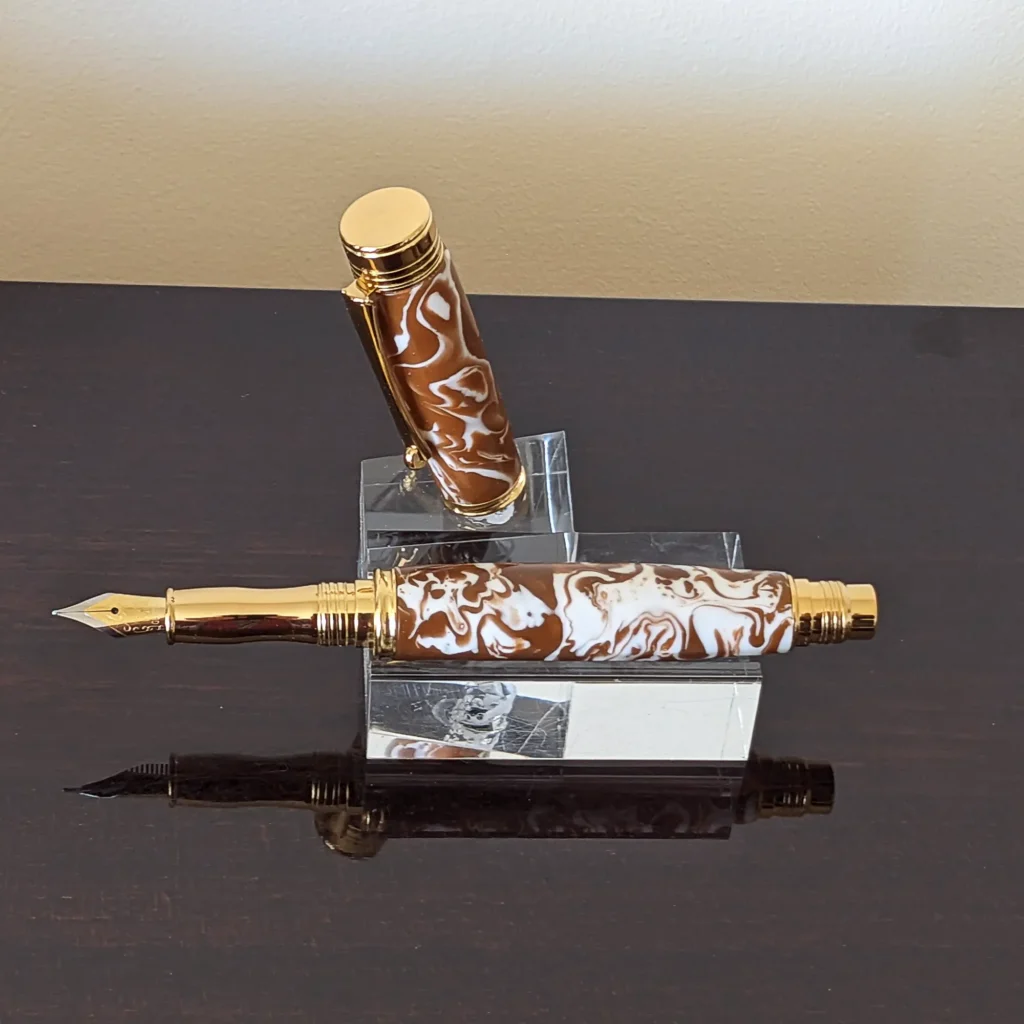Coffee and Cream Fountain Pen with Gold Plated Fittings (850)
