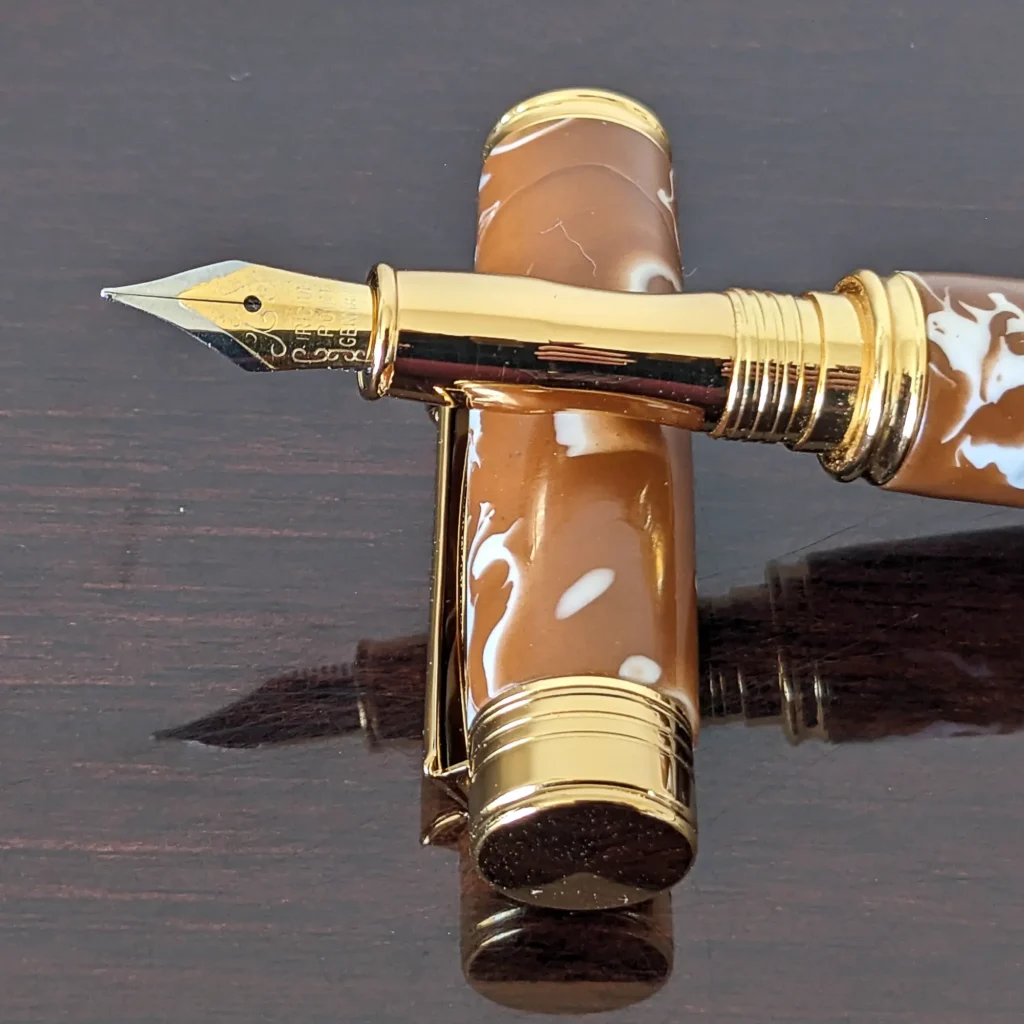 Coffee and Cream Fountain Pen with Gold Plated Fittings (850)