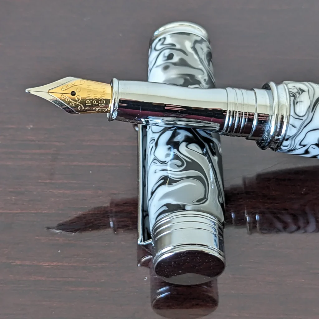 Black and White Fountain Pen with Chrome Plated Fittings (851)