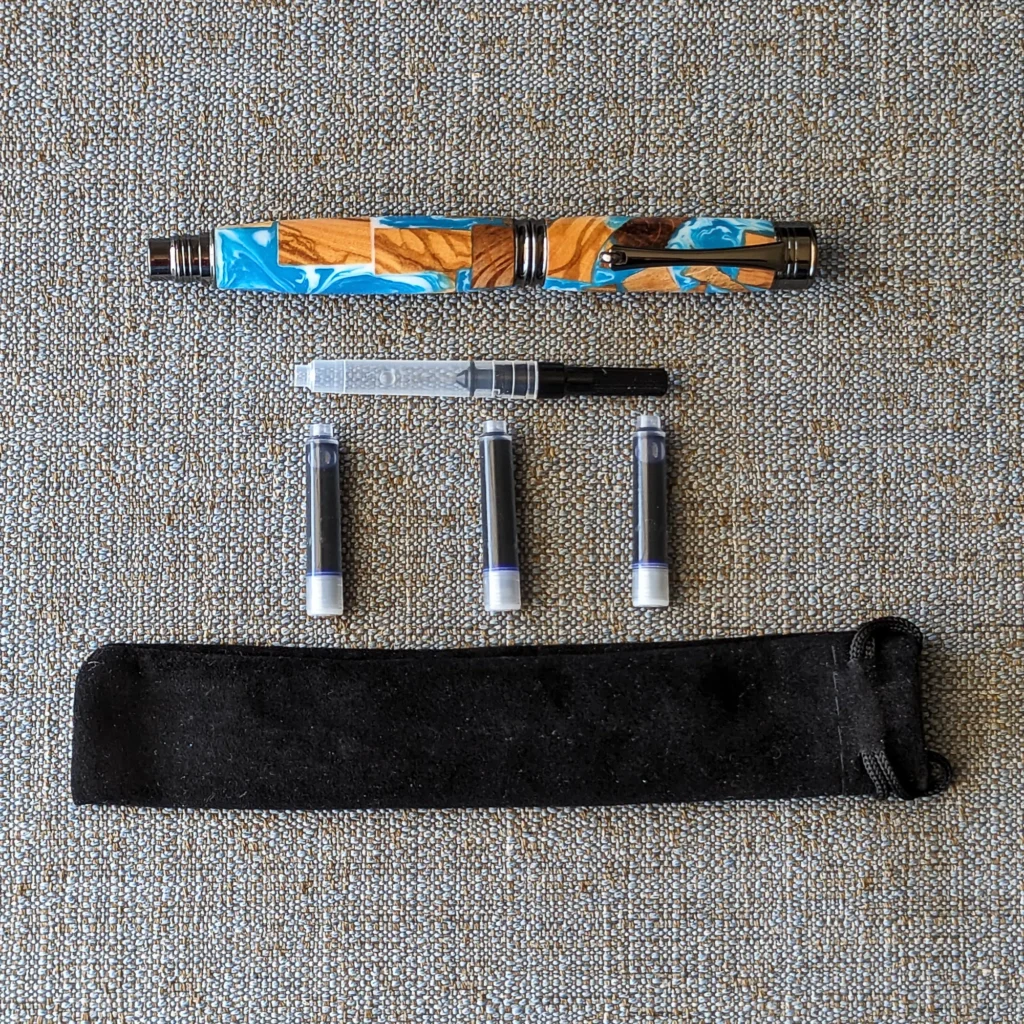 Driftwood Fountain Pen with Gun Metal Plate Fittings (858)