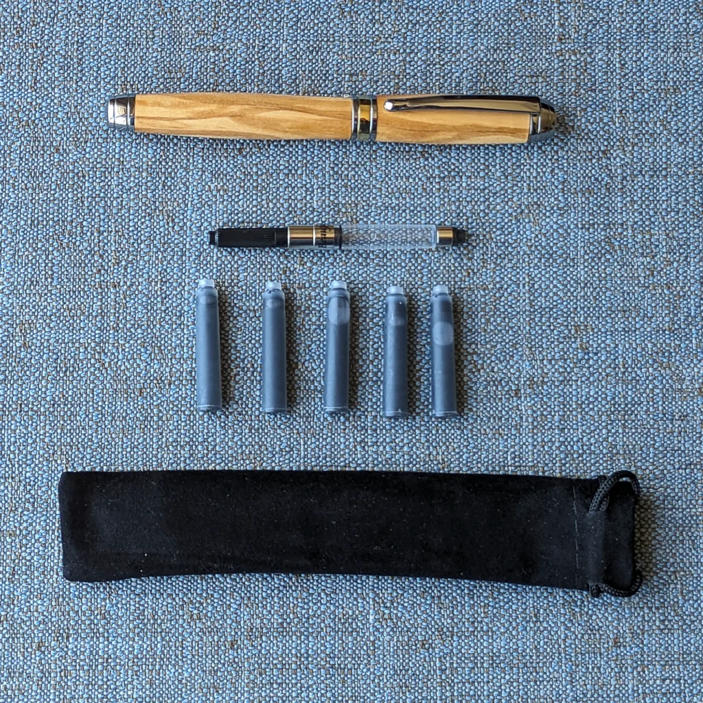 Top Quality Olive Fountain Pen with Black Titanium and Gold Plated Fittings (863)