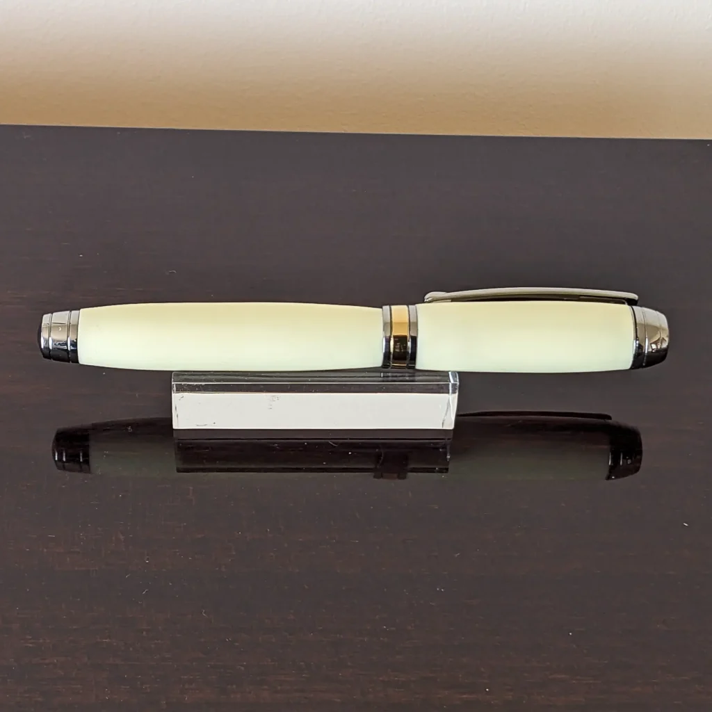 Ivory Resin Fountain pen with Black Titanium and Titanium Gold Fittings (865)