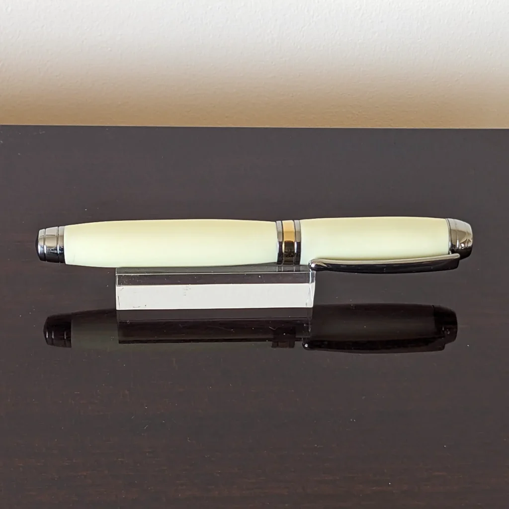 Ivory Resin Fountain pen with Black Titanium and Titanium Gold Fittings (865)