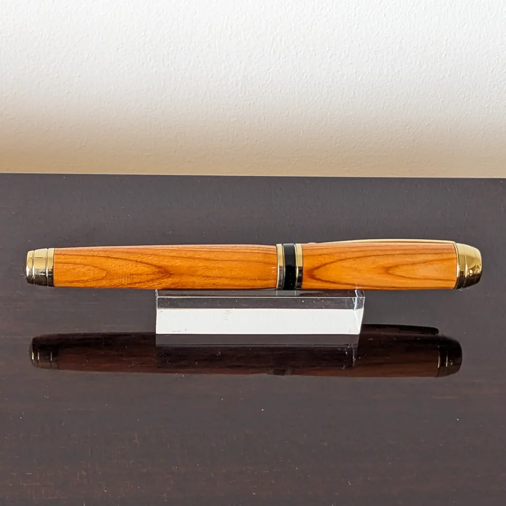 Yew Fountain Pen with Titanium Gold and Black Chrome Fittings (866)