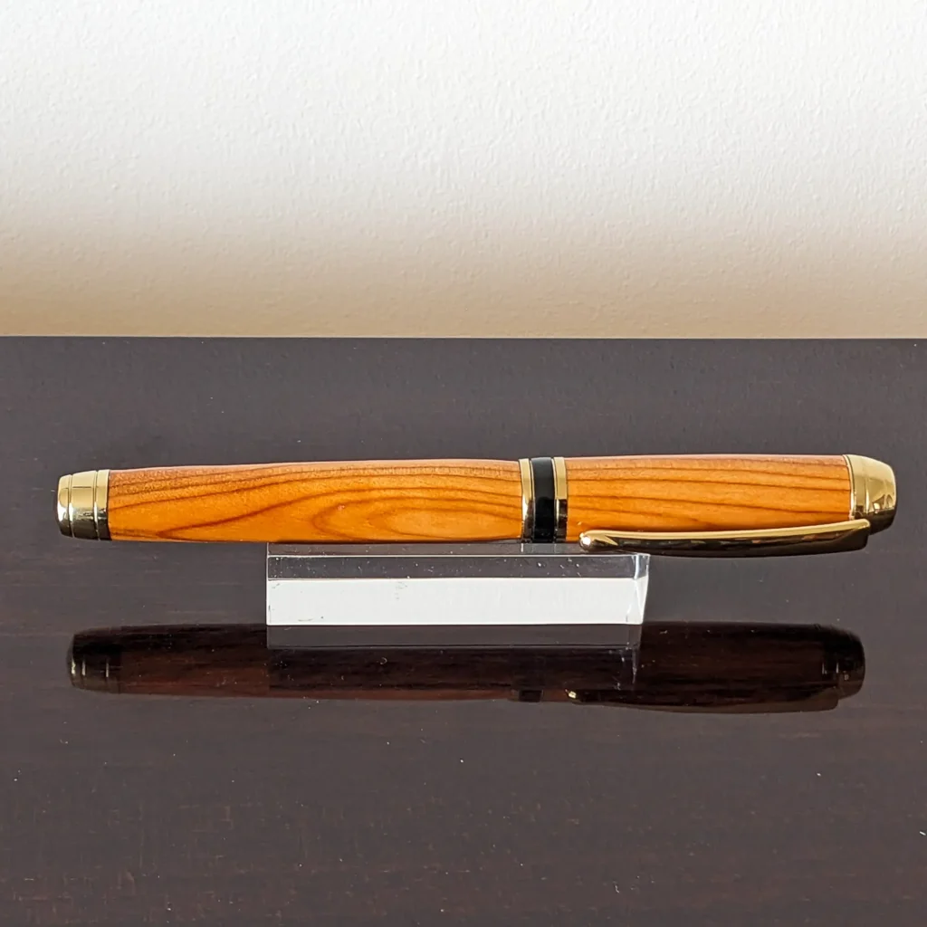 Yew Fountain Pen with Titanium Gold and Black Chrome Fittings (866)