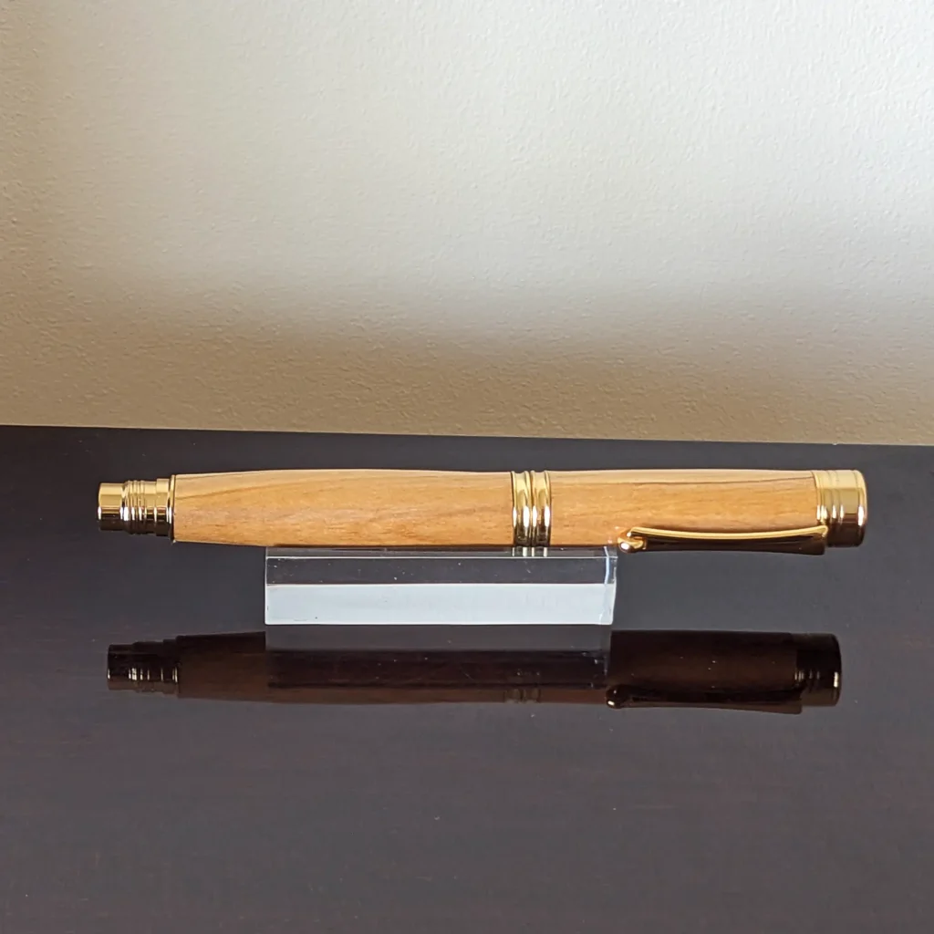 Olive Fountain Pen with Gold Plated Fittings (880)