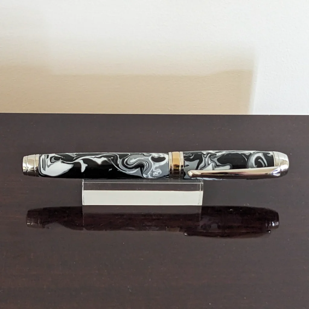 Black and White Quality Fountain Pen with Rhodium and Titanium Gold Fittings (894)