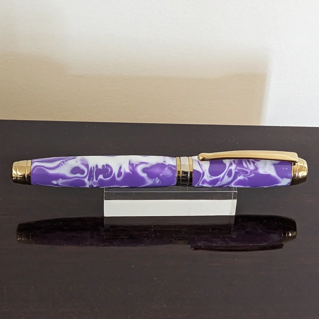 Lilac and White Quality Fountain Pen with Titanium Gold and Rhodium Fittings (895)