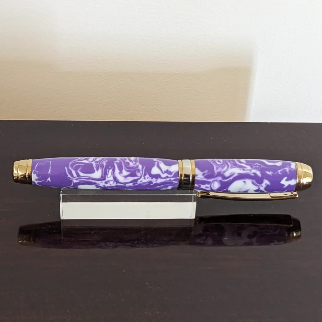 Lilac and White Quality Fountain Pen with Titanium Gold and Rhodium Fittings (895)
