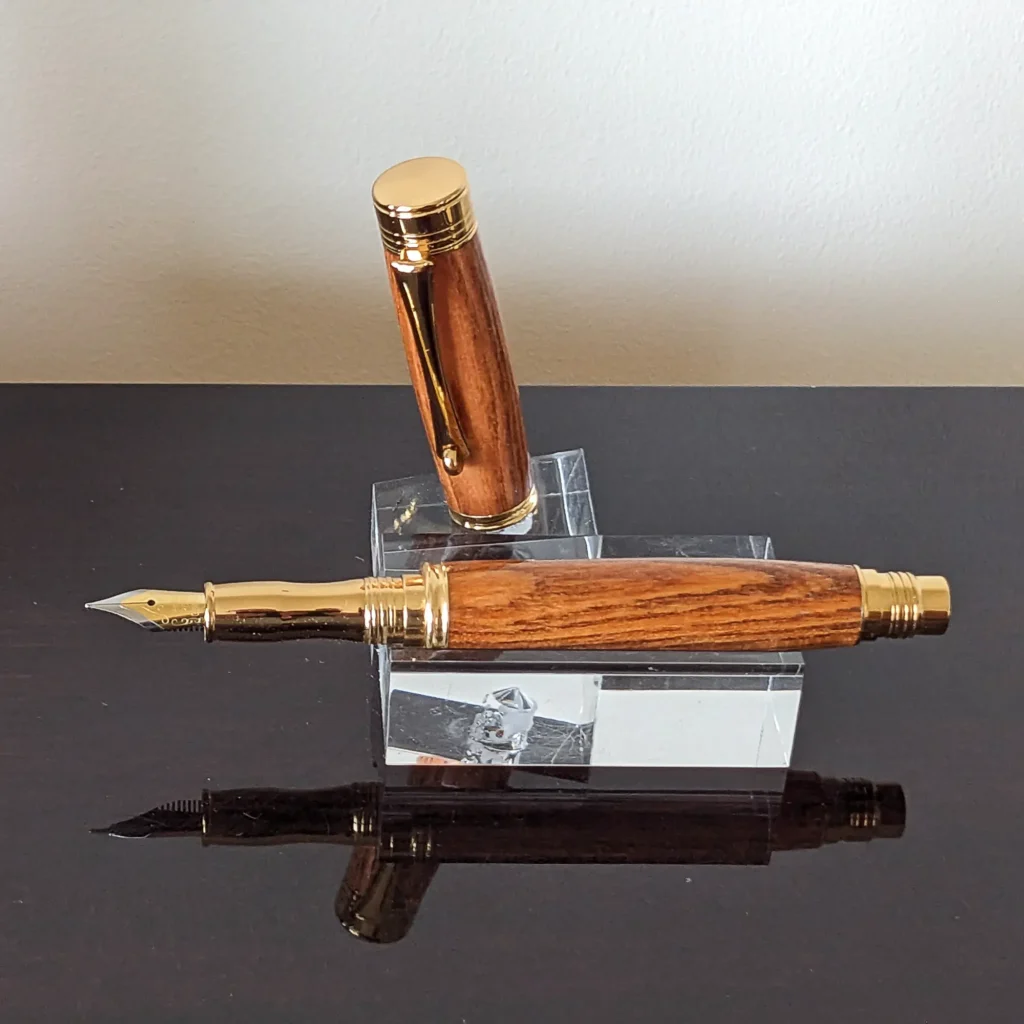 Kentucky Coffee Tree Fountain Pen with Gold Plated Fittings (905)