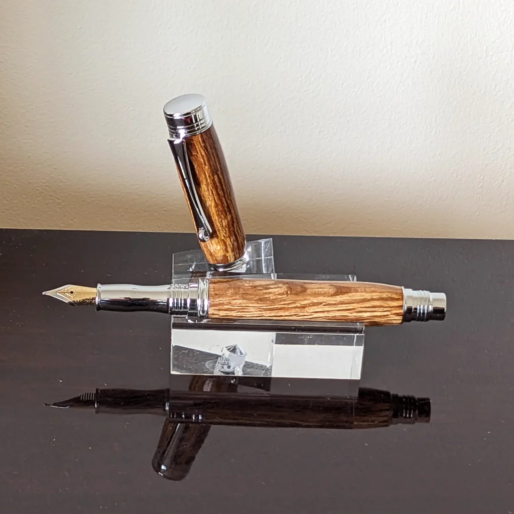 Speckled Oak Fountain Pen with Chrome Plated Fittings (930)