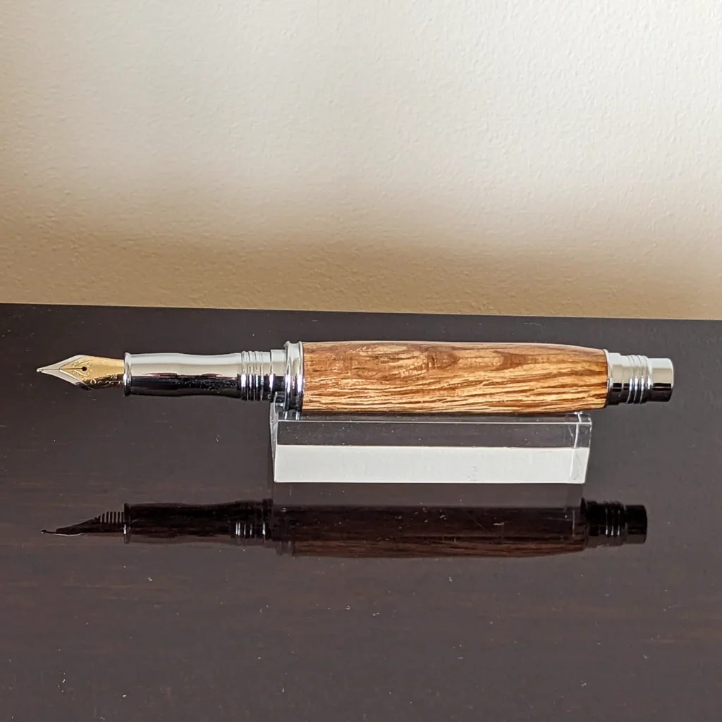 Speckled Oak Fountain Pen with Chrome Plated Fittings (930)