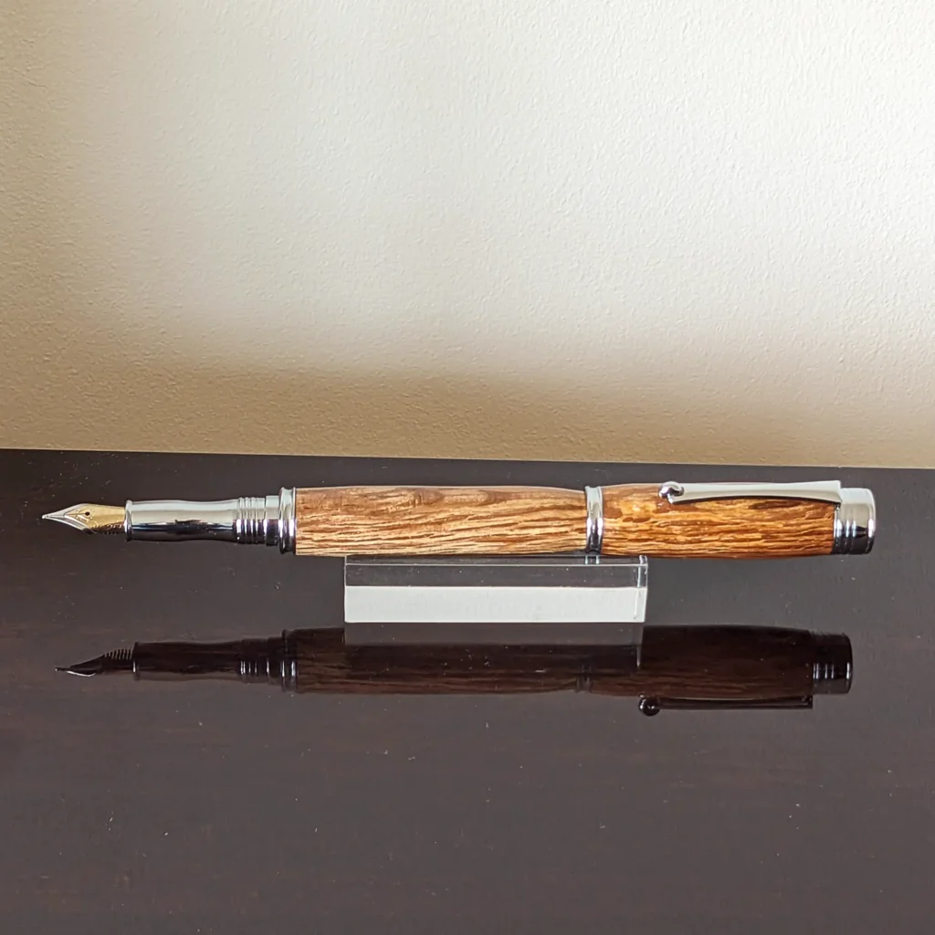 Speckled Oak Fountain Pen with Chrome Plated Fittings (930)