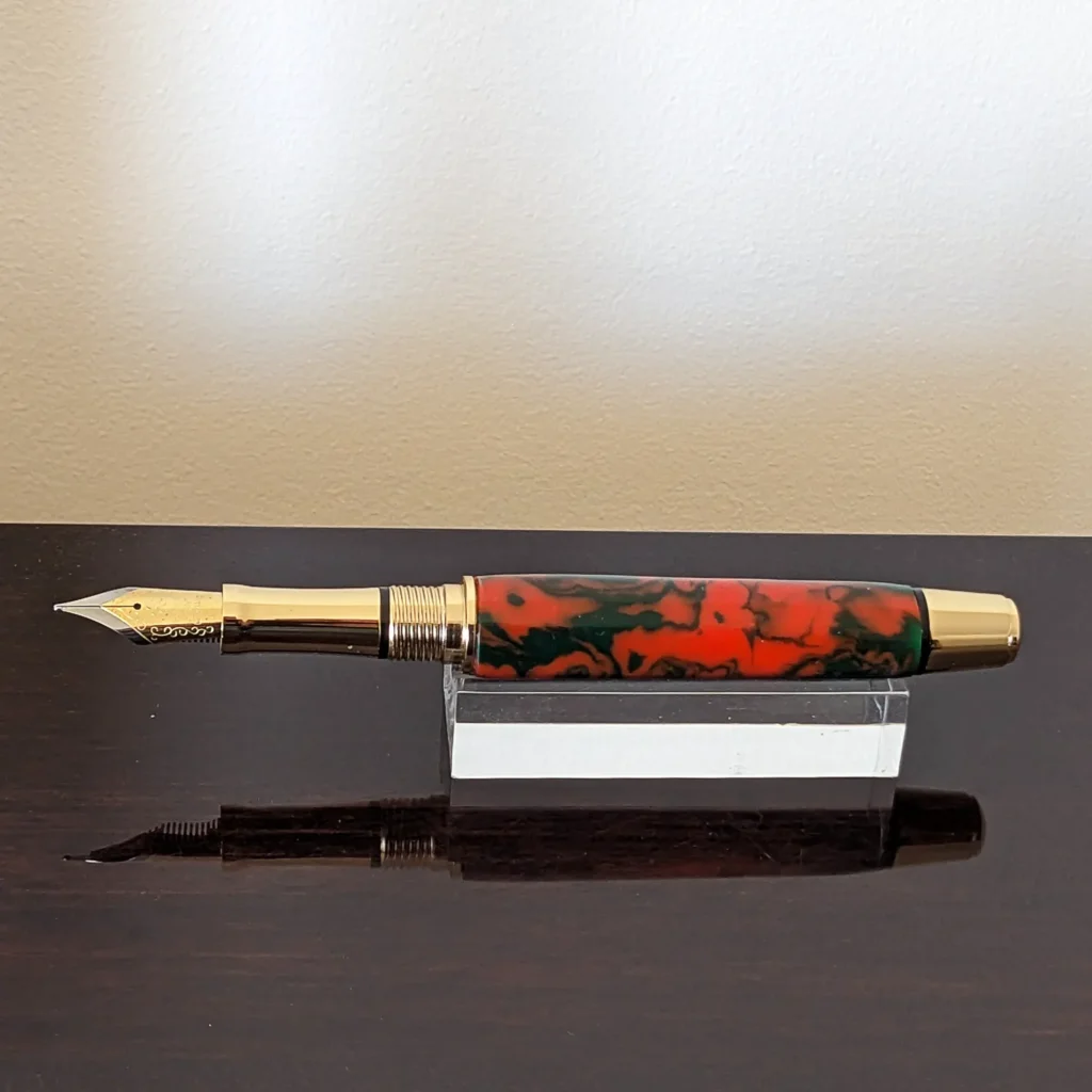 Red and Black Fountain Pen with Gold and Black Fittings (932)