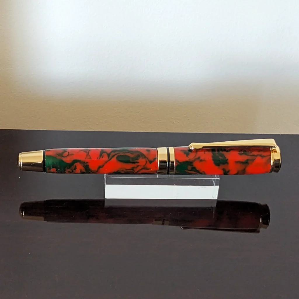 Red and Black Fountain Pen with Gold and Black Fittings (932)