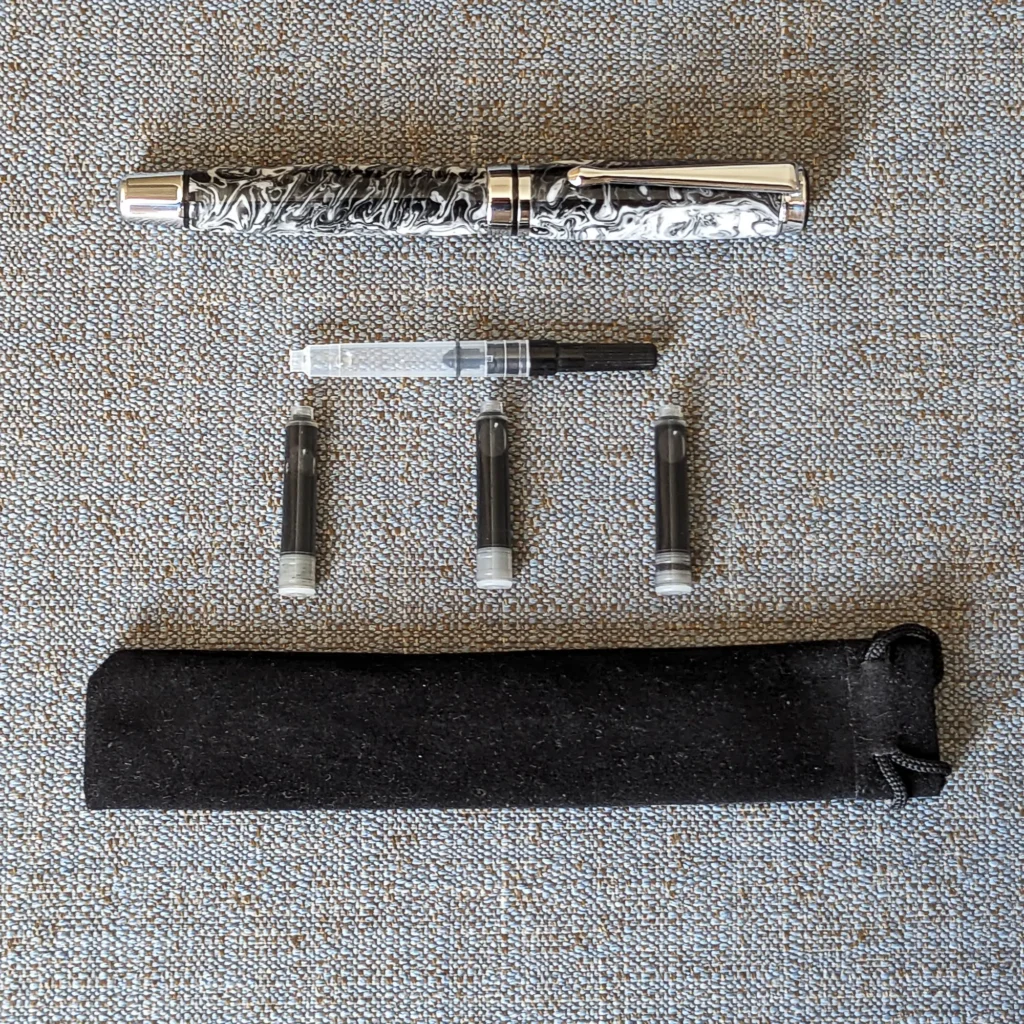 Black and White Fountain Pen with Chrome and Black Fittings (933)