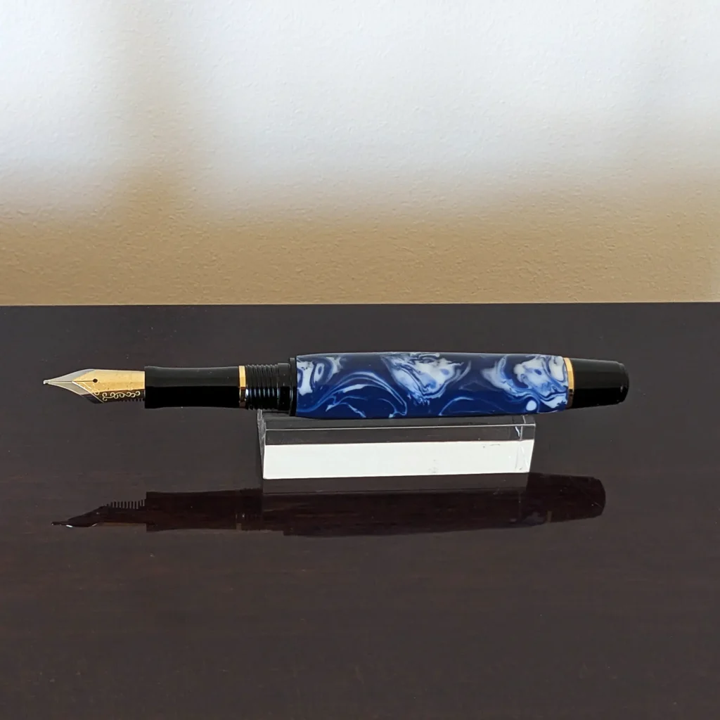 Blue and White Fountain Pen with Black and Gold Fittings (935)