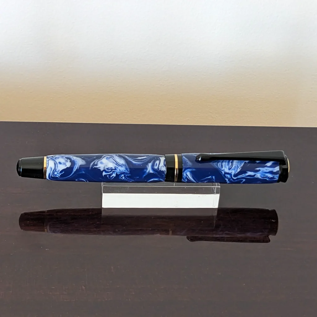 Blue and White Fountain Pen with Black and Gold Fittings (935)