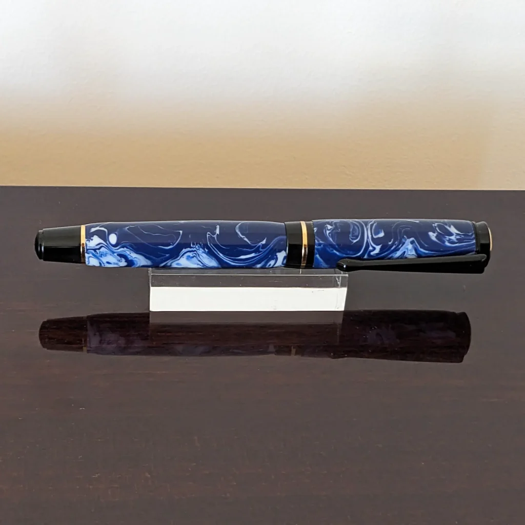 Blue and White Fountain Pen with Black and Gold Fittings (935)