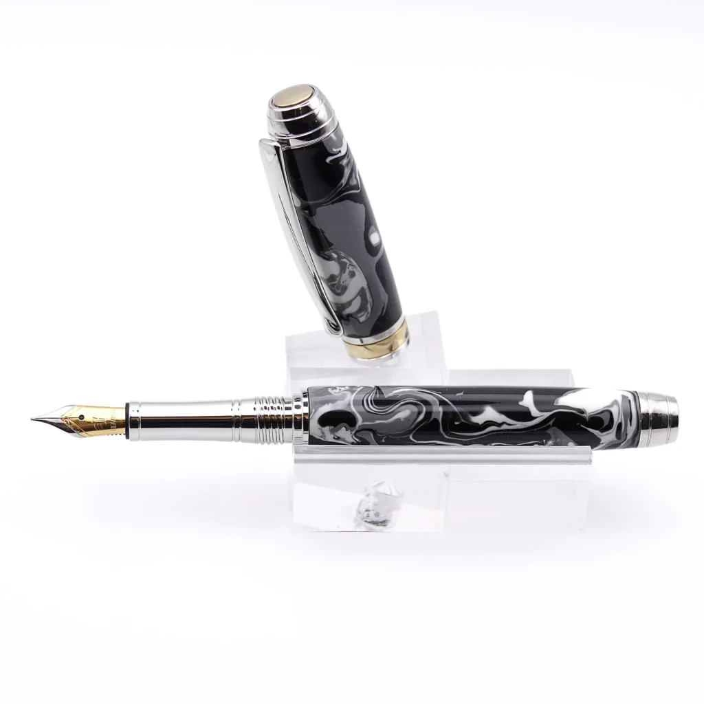 Black and White Luxury Fountain Pen with Rhodium and Titanium Gold (894)