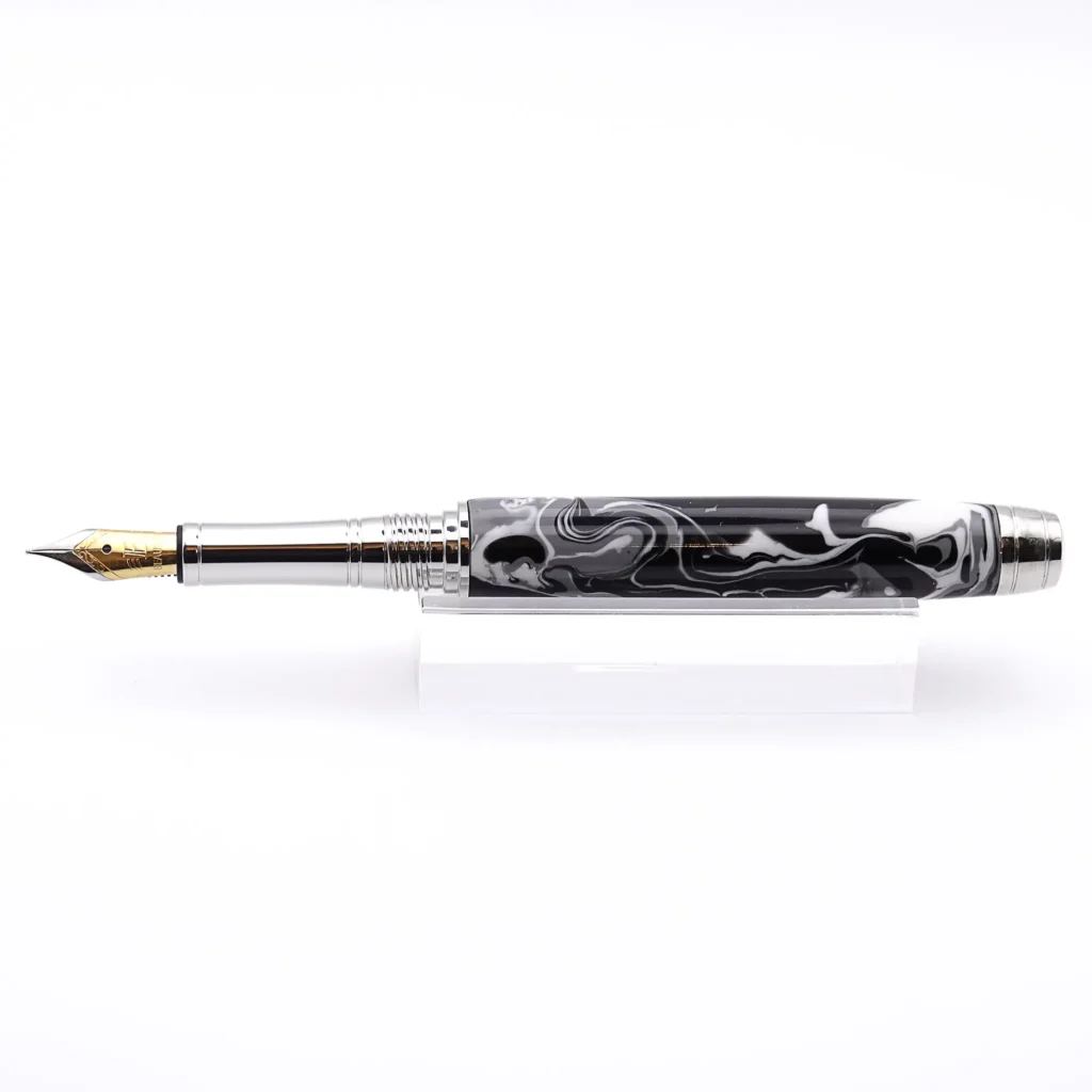 Black and White Luxury Fountain Pen with Rhodium and Titanium Gold (894)